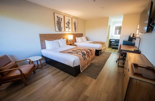 Oak Creek Hotel | Kokopelli Inn Sedona, Trademark Collection by Wyndham