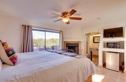 Cave Creek Apartment | 'La Paloma' - Full Circle Ranch Studio w/Views!