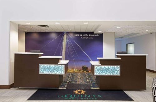 Carter Lake Hotel | La Quinta by Wyndham Omaha Airport Downtown