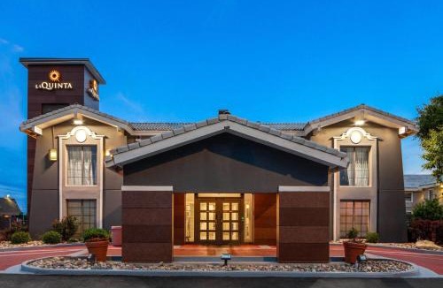 North Central Omaha Hotel | La Quinta Inn by Wyndham Omaha West