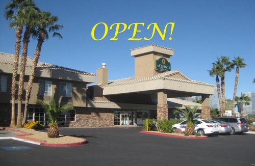 Las Vegas Hotel | La Quinta Inn & Suites by Wyndham LV Tropicana Stadium