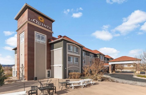 Loveland Hotel | La Quinta Inn & Suites by Wyndham Loveland Estes Park