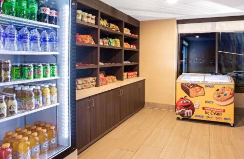 Aurora Hotel | La Quinta Inn & Suites by Wyndham Denver Aurora Medical