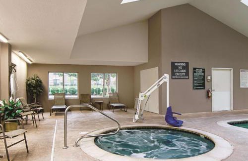 Dupont Hotel | La Quinta Inn & Suites by Wyndham Denver Airport DIA