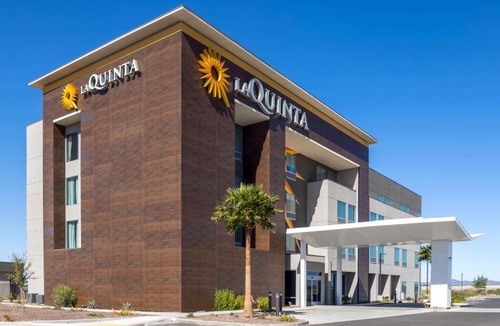 Yuma Hotel | La Quinta Inn & Suites by Wyndham Yuma
