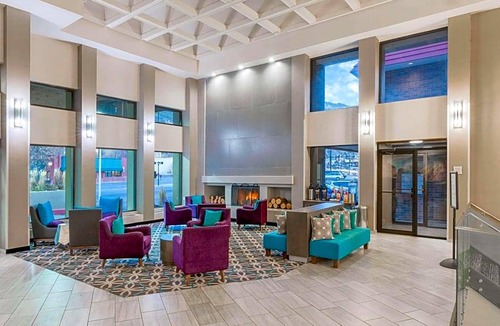 Glenwood Springs Hotel | La Quinta Inn & Suites by Wyndham Glenwood Springs