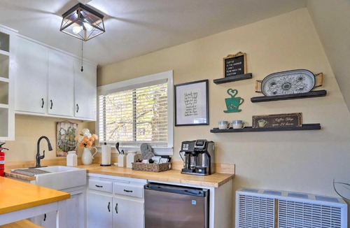 Lake Arrowhead Apartment | Lake Arrowhead Studio Near Hiking w/Hot Tub