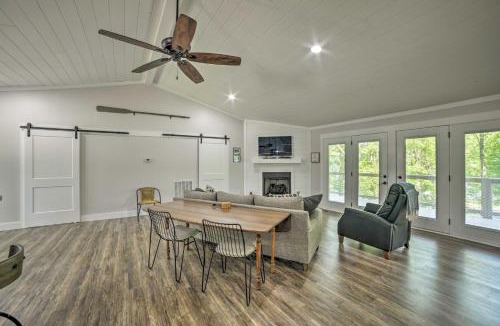 Cadiz House | Lake Barkley Waterfront Home w/Deck & Boat Dock!