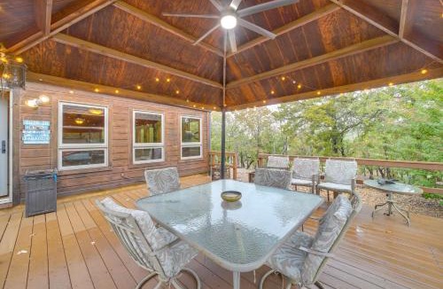 Longtown House | Lake Eufaula Cabin w/Dock at Nine Marina
