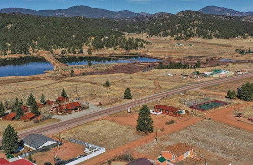 Florissant Apartment | Lake George Lodge Unit 3