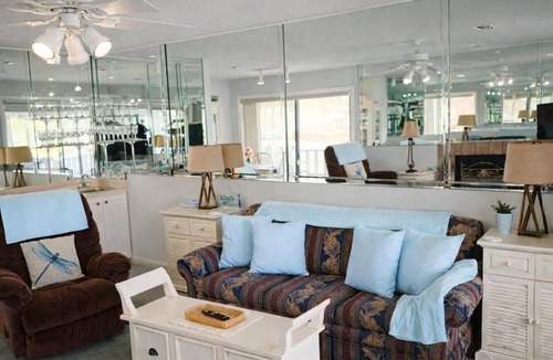 Hot Springs Apartment | Lake Hamilton Waterfront Condo with Pool & Tennis