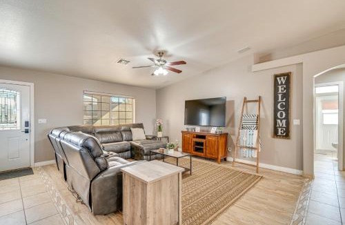 Lake Havasu City House | Lake Havasu City Escape: Patio, Pool + Grill!
