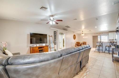 Lake Havasu City House | Lake Havasu City Escape: Patio, Pool + Grill!
