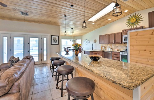 Lake Havasu City House | Lake Havasu Home: Heated Pool & Golf Course Views