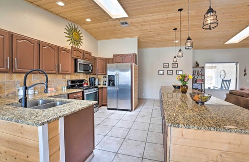 Lake Havasu City House | Lake Havasu Home: Heated Pool & Golf Course Views