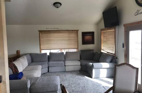 Garden City House | Lake Life Cabin in Bear Lake and Dog Friendly