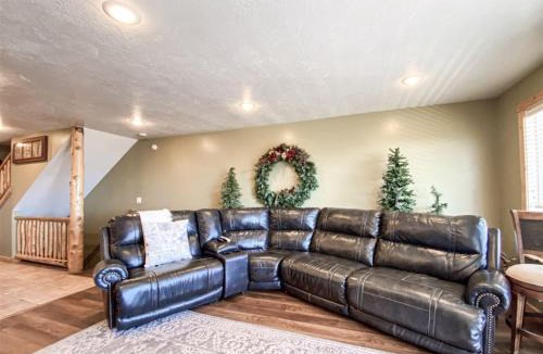 Harbor Village House | Lake View Condo 874 2 Bear Lake Views
