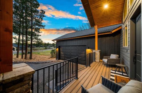 Torreon House | Lake-View Gem w/Outdoor Entertainment in Show Low