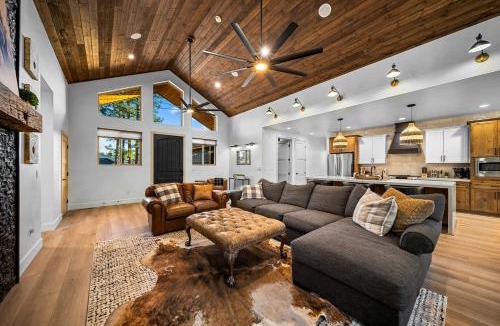 Torreon House | Lake-View Gem w/Outdoor Entertainment in Show Low