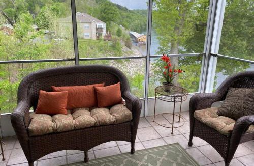 Branson Apartment | Lakefront Condo at Diamond Resort