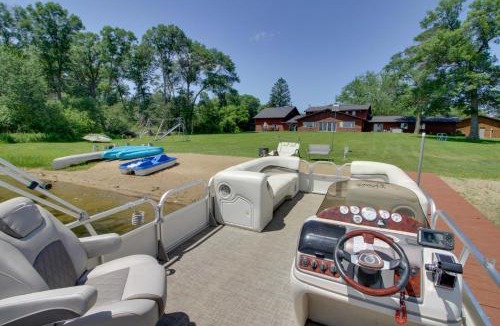 Brainerd House | Lakefront Home on 17 Acres: 9 Mi to Dtwn Brainerd!