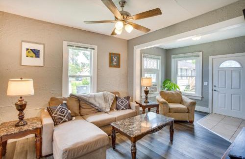Mound House | Lakefront Mound Getaway: Near Snowmobiling Trails!