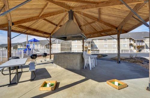 Osage Beach House | Lakefront Osage Beach Abode w/Grill & Pool Access