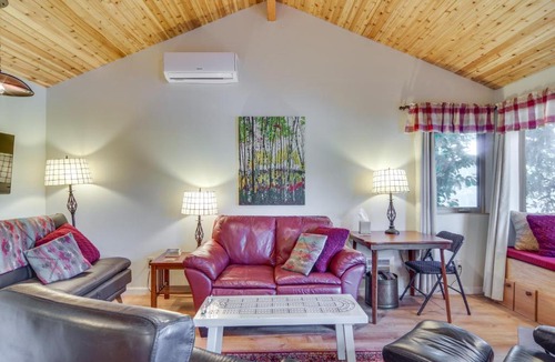 Lake Bosworth House | Lakefront Snohomish Cottage w/Private Dock!