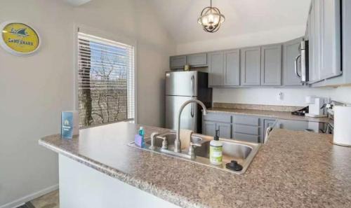 Osage Beach House | Lakeside Hideaway