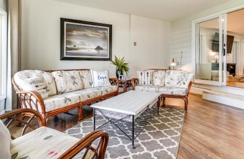 Litchfield House | Lakeside Litchfield Home w/Patio & Gas Grill!