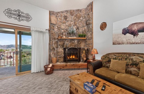 Silvercreek Apartment | Lakeview #B5