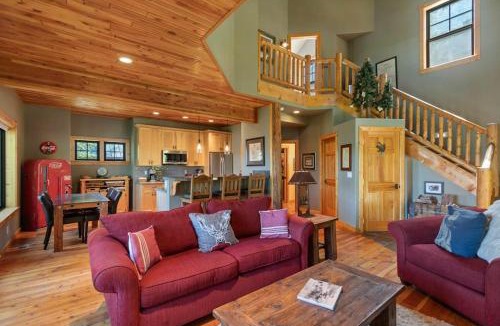 Coeur d'Alene House | Lakeview cabin near Harrison with firepit