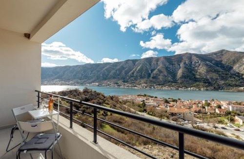 Kotor Apartment | LANA Sea View Apartment