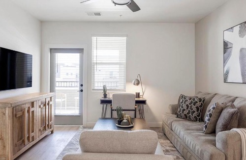 Casa Grande Apartment | Landing Incredible 2BD Pool Gym