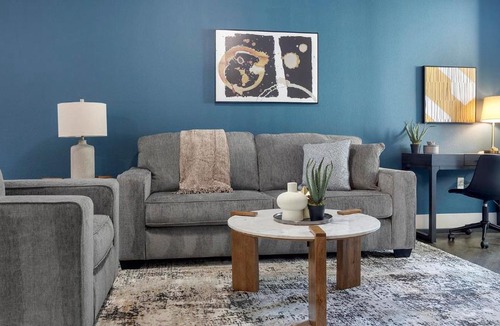 Camelback East Apartment | Landing Modern 1BD Clubhouse Gym