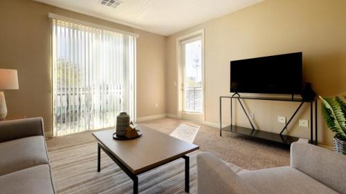 Las Vegas Apartment | Landing - Modern Apartment with Amazing Amenities (ID8572X47)