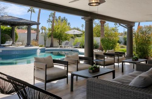 Sunrise Estates House | Lantern Retreat