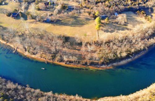 Eureka Springs House | Large 6BR Home on White River, WiFi, Sleeps 12