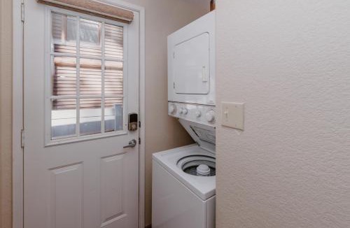 Big Bear Lake House | Large, centrally located, 10 min walk to slopes