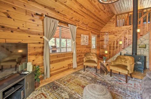 Show Low House | Large Deck, Grill: Pet-Friendly Show Low Retreat!
