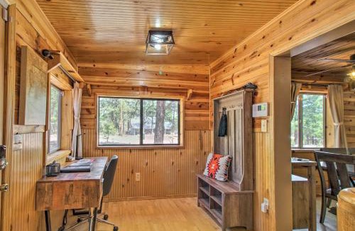 Show Low House | Large Deck, Grill: Pet-Friendly Show Low Retreat!