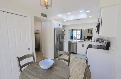 Biltmore Courts Condo | Large Dog Friendly- All New-Golf Course View