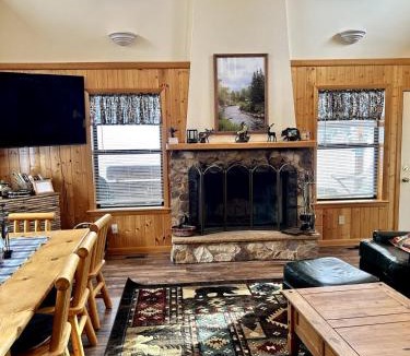 Kamas House | Large Family Cabin Near Park City