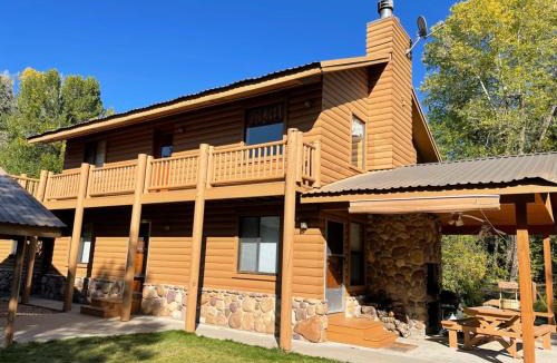 Kamas House | Large Family Cabin Near Park City