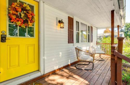 Ravenna House | Large Yard & Fire Pit: Pet-Friendly Ravenna Home!