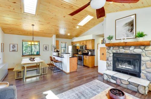 Show Low House | Large Yard, Patio + Gas Grill: Show Low Cabin