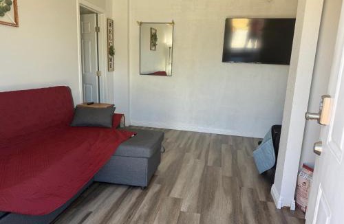 Las Vegas Apartment | Las Vegas Great Location 2 Min to LV Strip