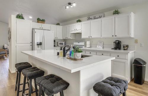 Spring Valley House | Las Vegas Home w/Covered Patio ~ 5 Mi to Strip!
