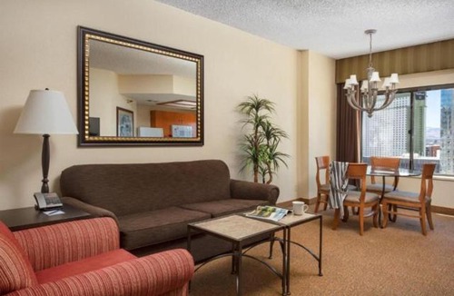 Las Vegas Apartment | Las Vegas Polo Towers Suites