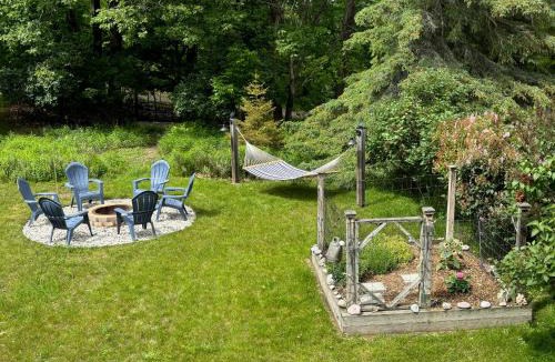 Frankfort House | Latitude Adjustment Ii - Simply Gorgeous!